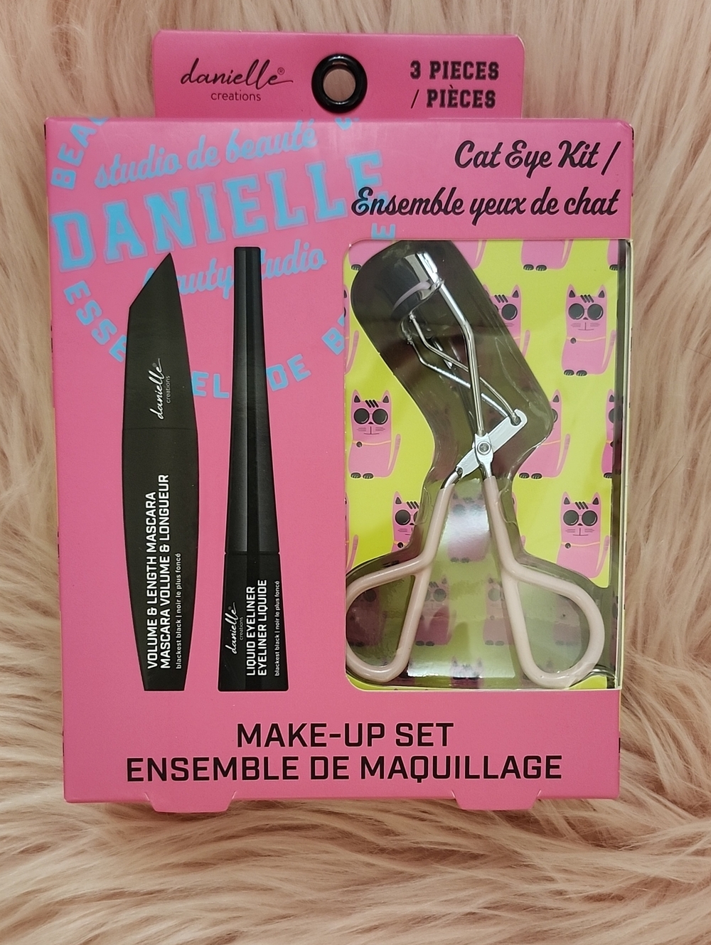 Brand New danielle creations 3PC CAT EYE KIT MAKE-UP SET